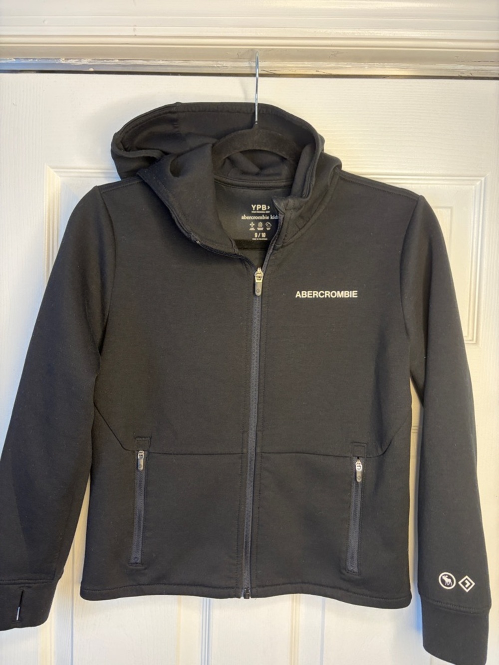 Abercrombie & Fitch Kids Black Hooded Zip Jacket not faded size 9/10